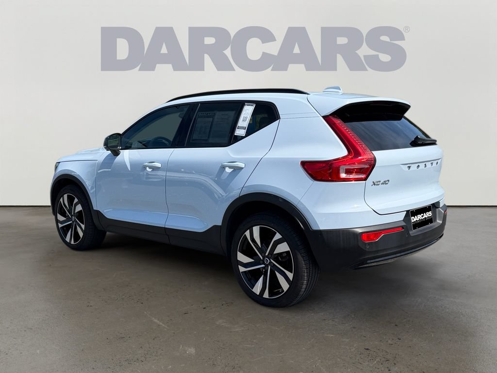 Certified 2024 Volvo XC40 B5 Plus w/ Protection Package Premier AWD/4WD image 5