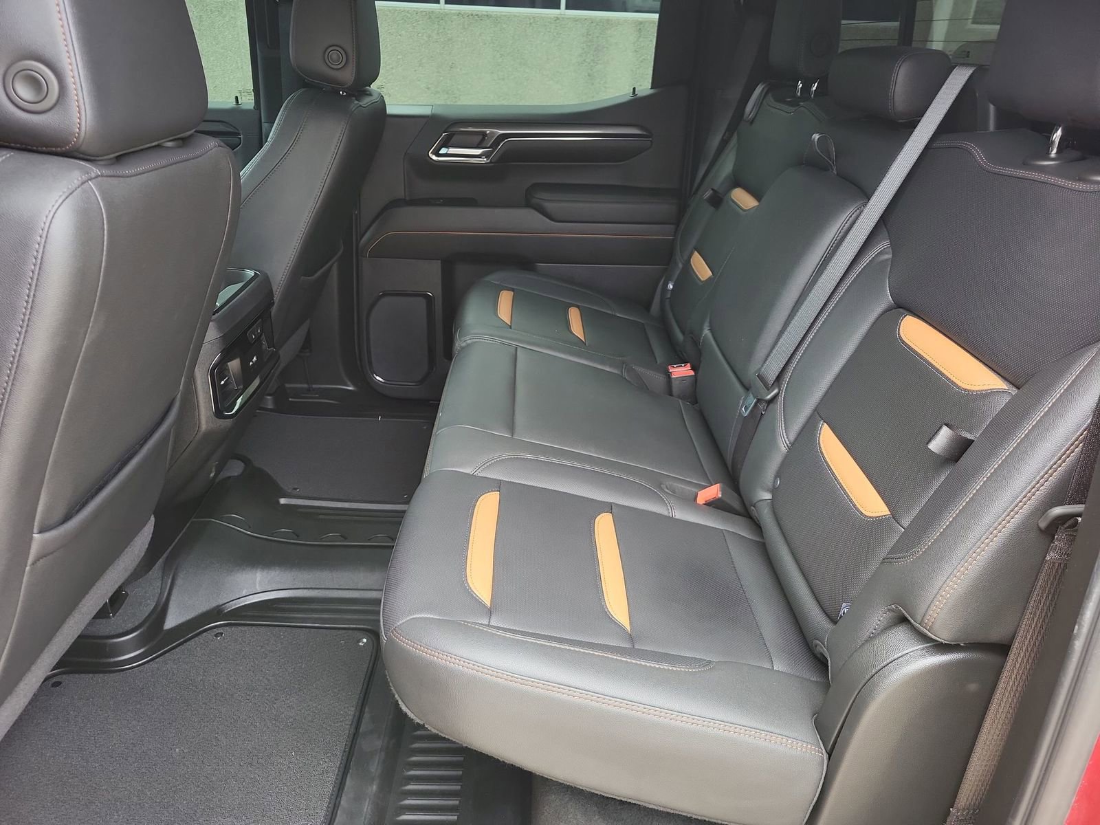 Certified 2024 GMC Sierra 1500 AT4 w/ Technology Package image 26