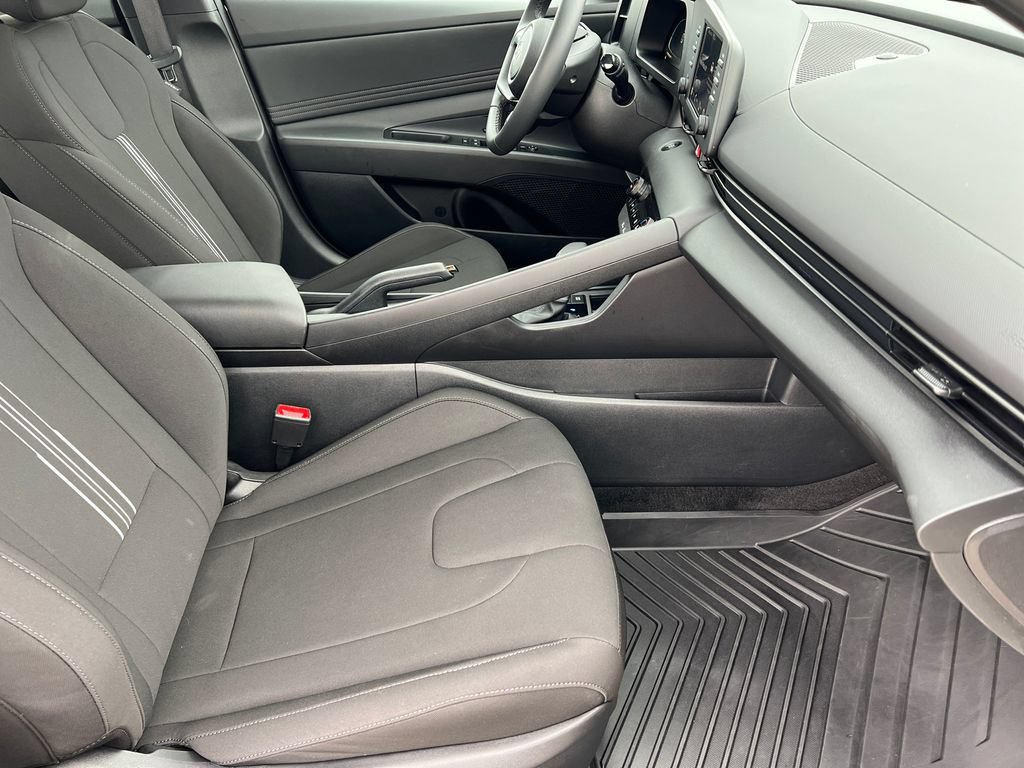 Certified 2026 Hyundai Elantra Sport FWD image 7