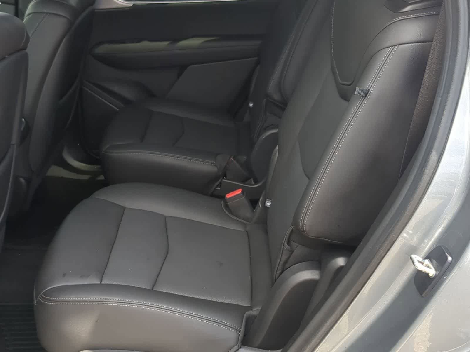 Used 2024 Cadillac XT6 Premium Luxury AWD/4WD image 19