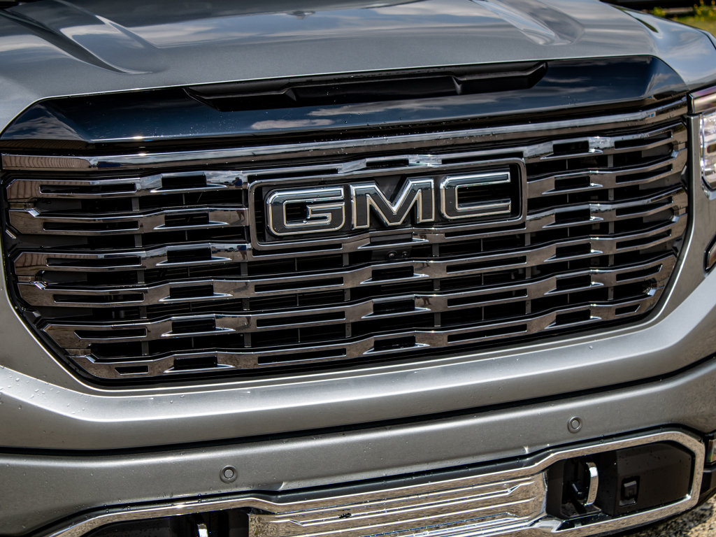 Used 2026 GMC Sierra 1500 Denali Ultimate AWD/4WD image 13