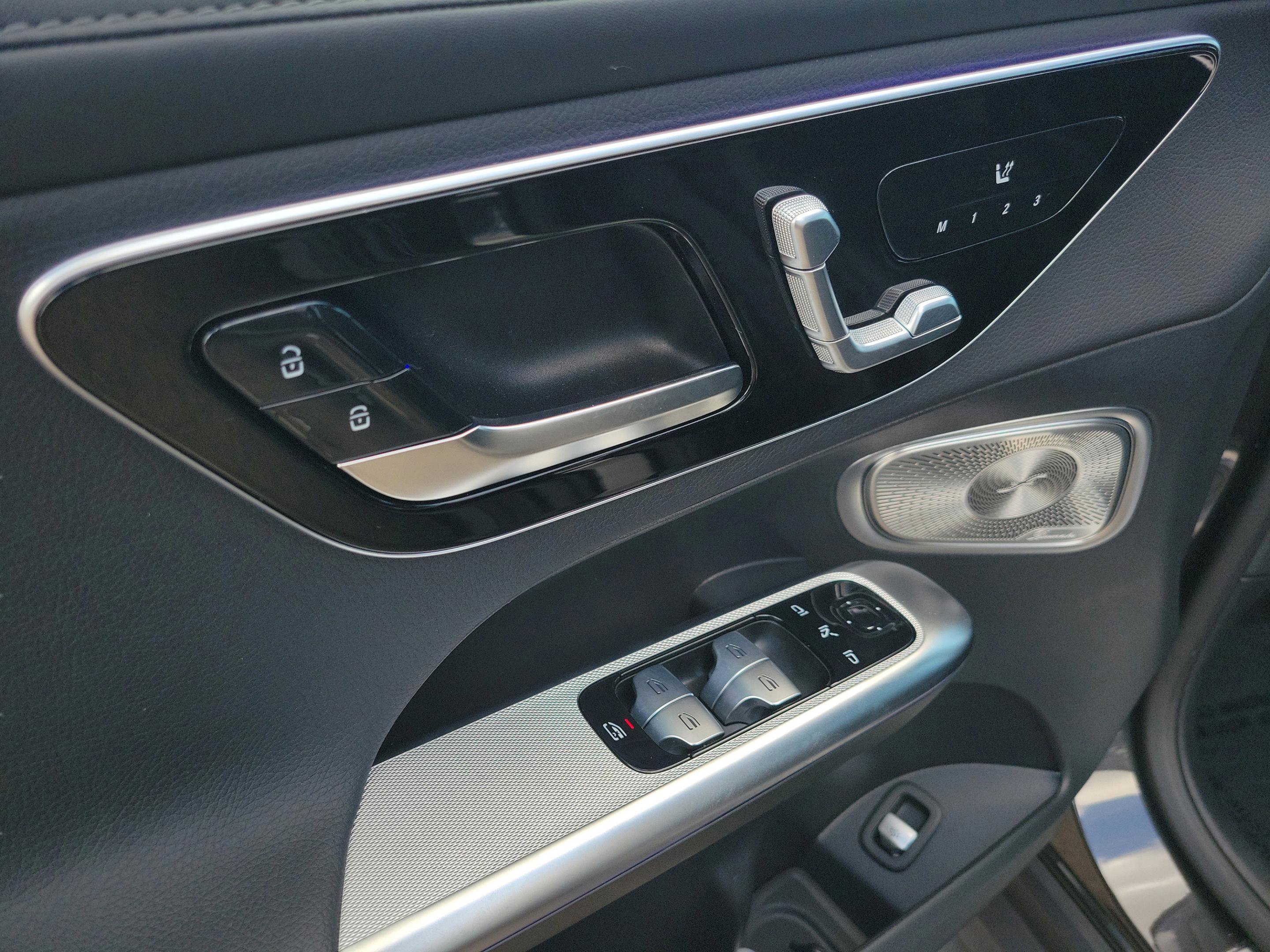 Certified 2026 Mercedes-Benz GLC 300 4MATIC image 17