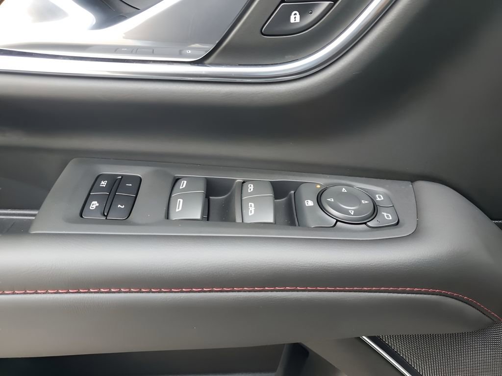 Used 2023 Chevrolet Suburban RST image 28