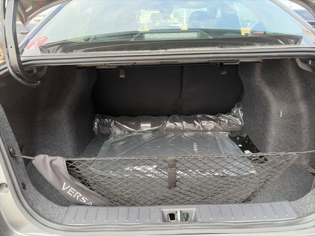 New 2025 Nissan Versa SR FWD image 19