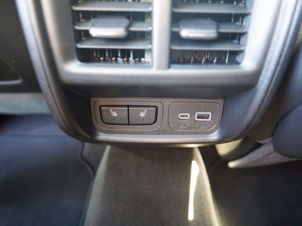 Used 2024 Cadillac XT4 Sport FWD image 16
