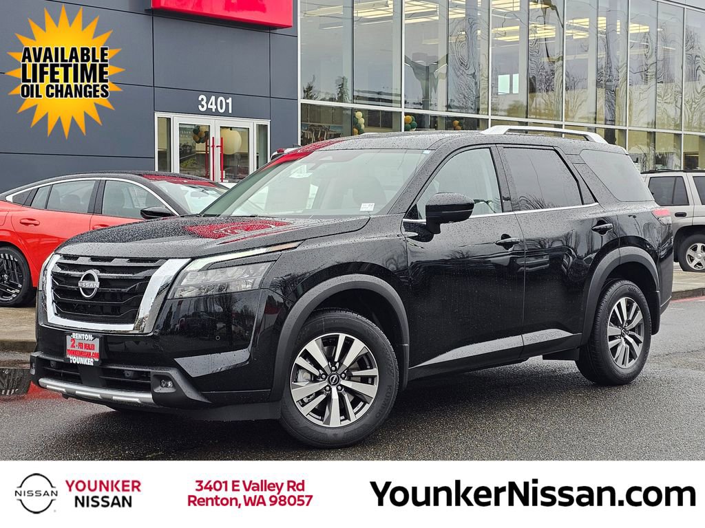 New 2025 Nissan Pathfinder SL image 1