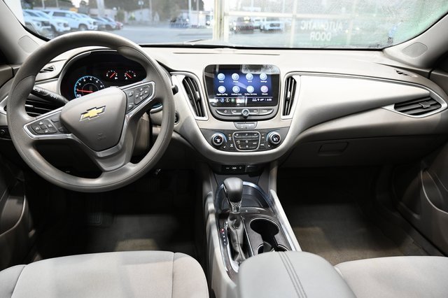 Used 2022 Chevrolet Malibu LT image 12