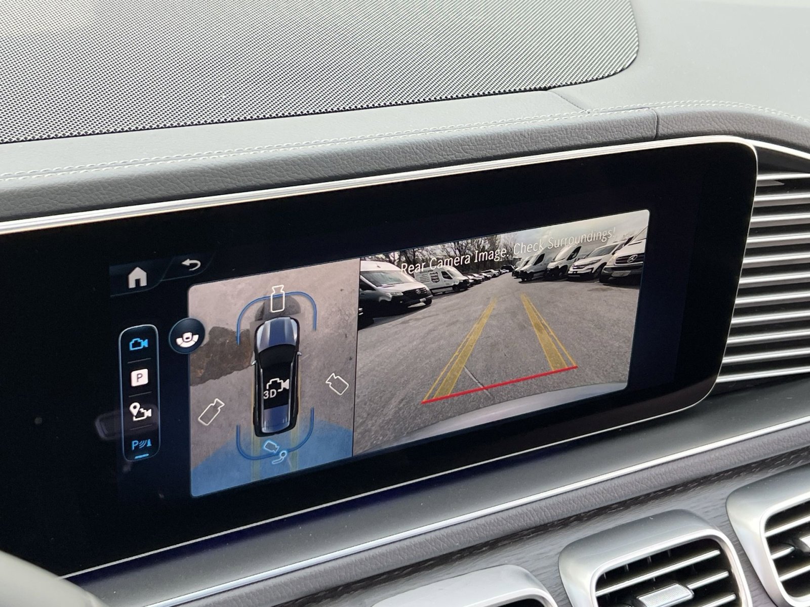 New 2026 Mercedes-Benz GLS 450 4MATIC image 17