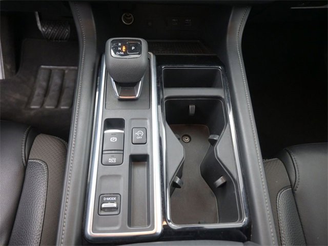 Used 2023 Nissan Pathfinder SL w/ Lighting Package (N92) image 4