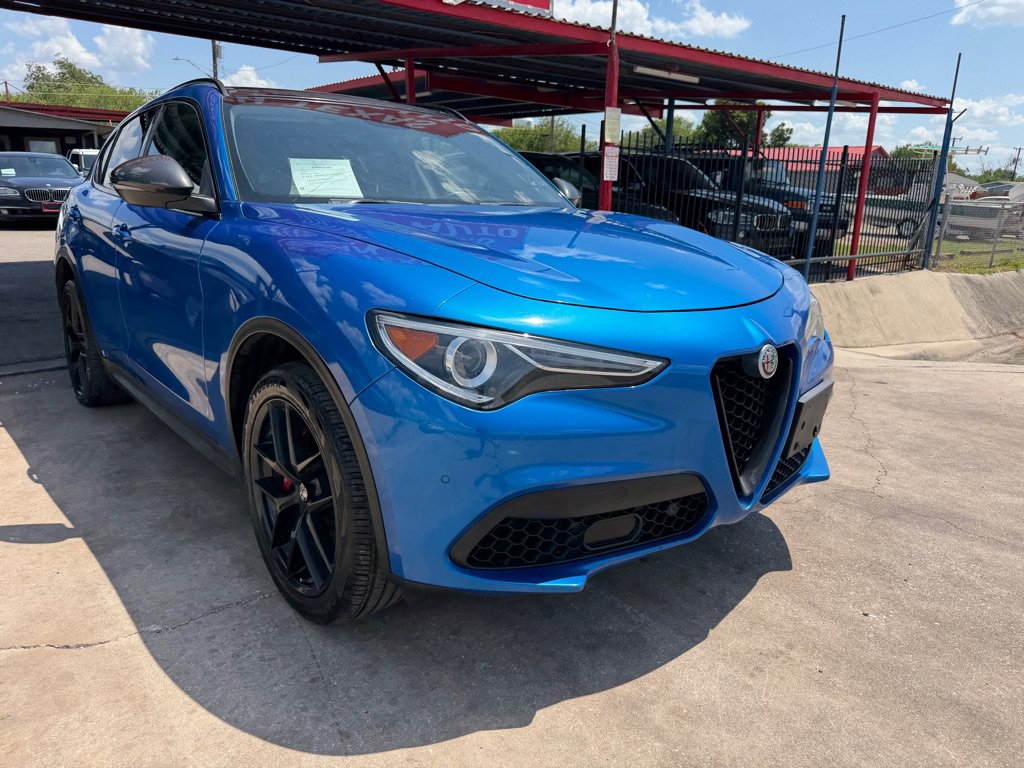 Used 2019 Alfa Romeo Stelvio AWD w/ Nero Edizione