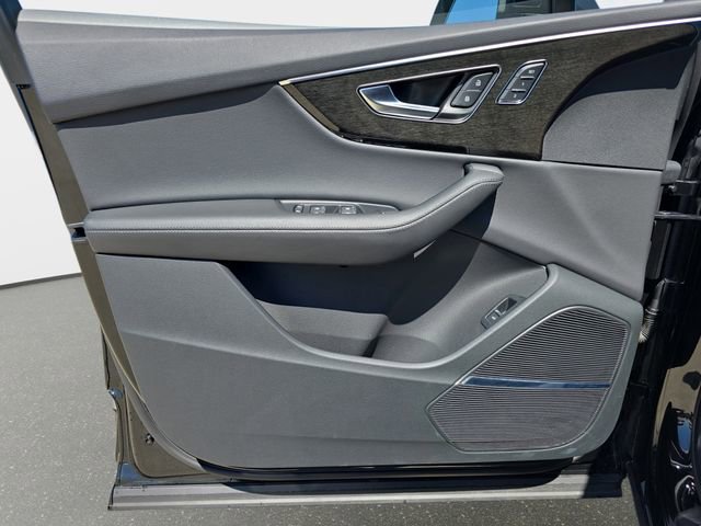 Used 2023 Audi Q7 3.0T Premium Plus w/ Premium Plus Package image 31