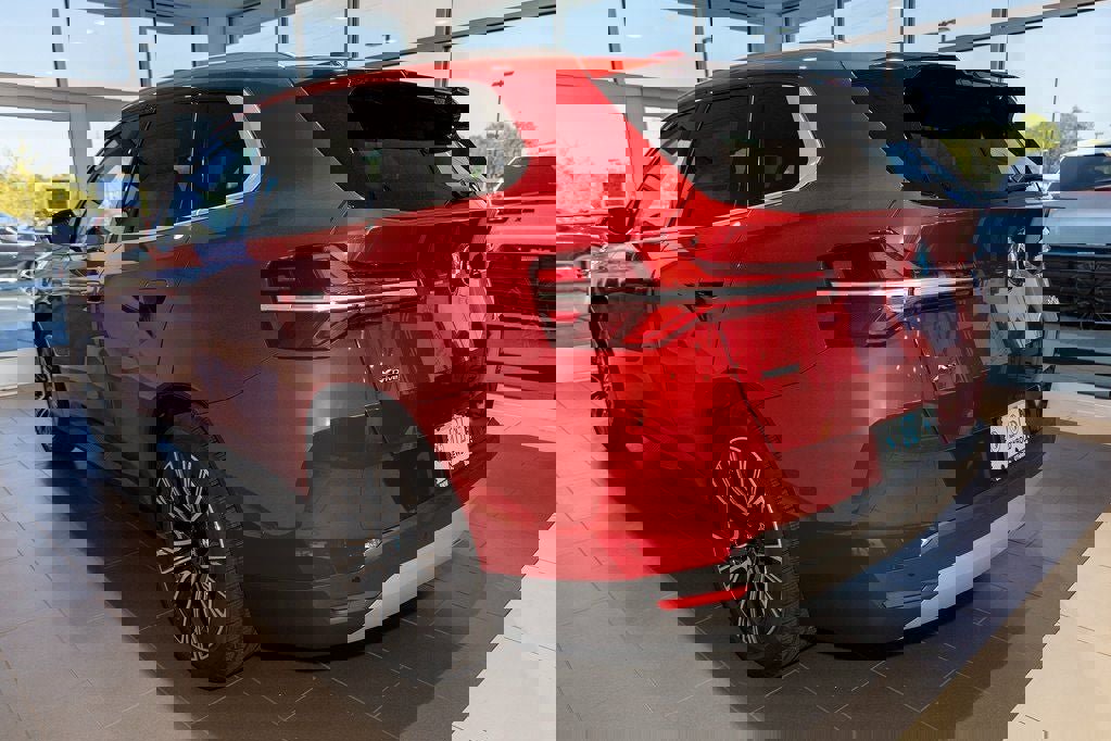 Used 2026 BMW X3 xDrive30 w/ Premium Package image 4