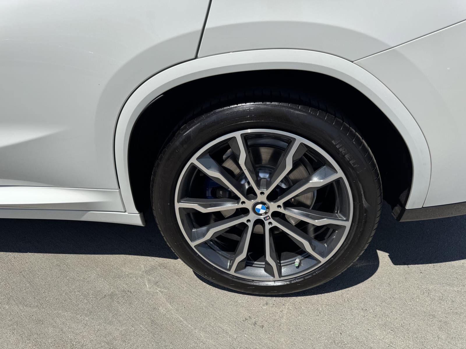 Used 2019 BMW X4 M40i w/ Premium Package image 13