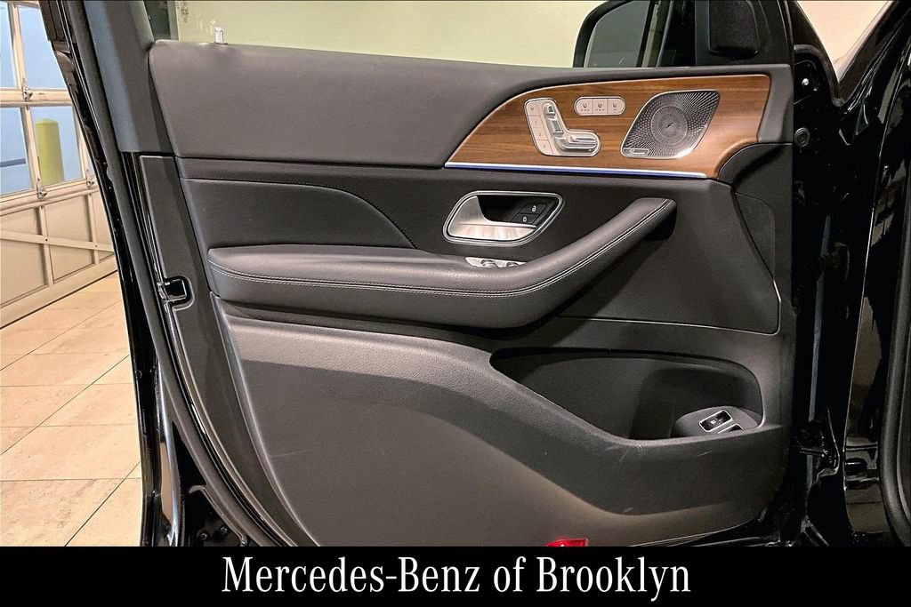 Certified 2025 Mercedes-Benz GLE 450e 4MATIC image 22