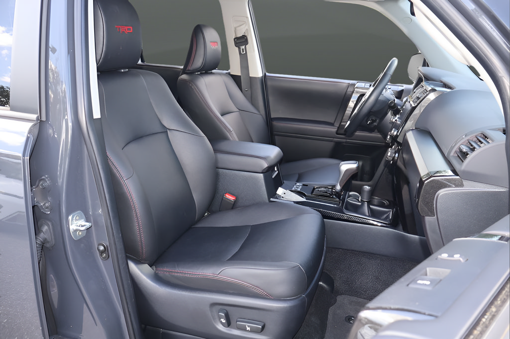 Used 2024 Toyota 4Runner TRD Off-Road Premium w/ Moonroof Package AWD/4WD image 19