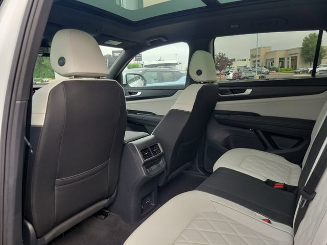 New 2026 Volkswagen Atlas Cross Sport SEL Premium R-Line AWD/4WD image 10