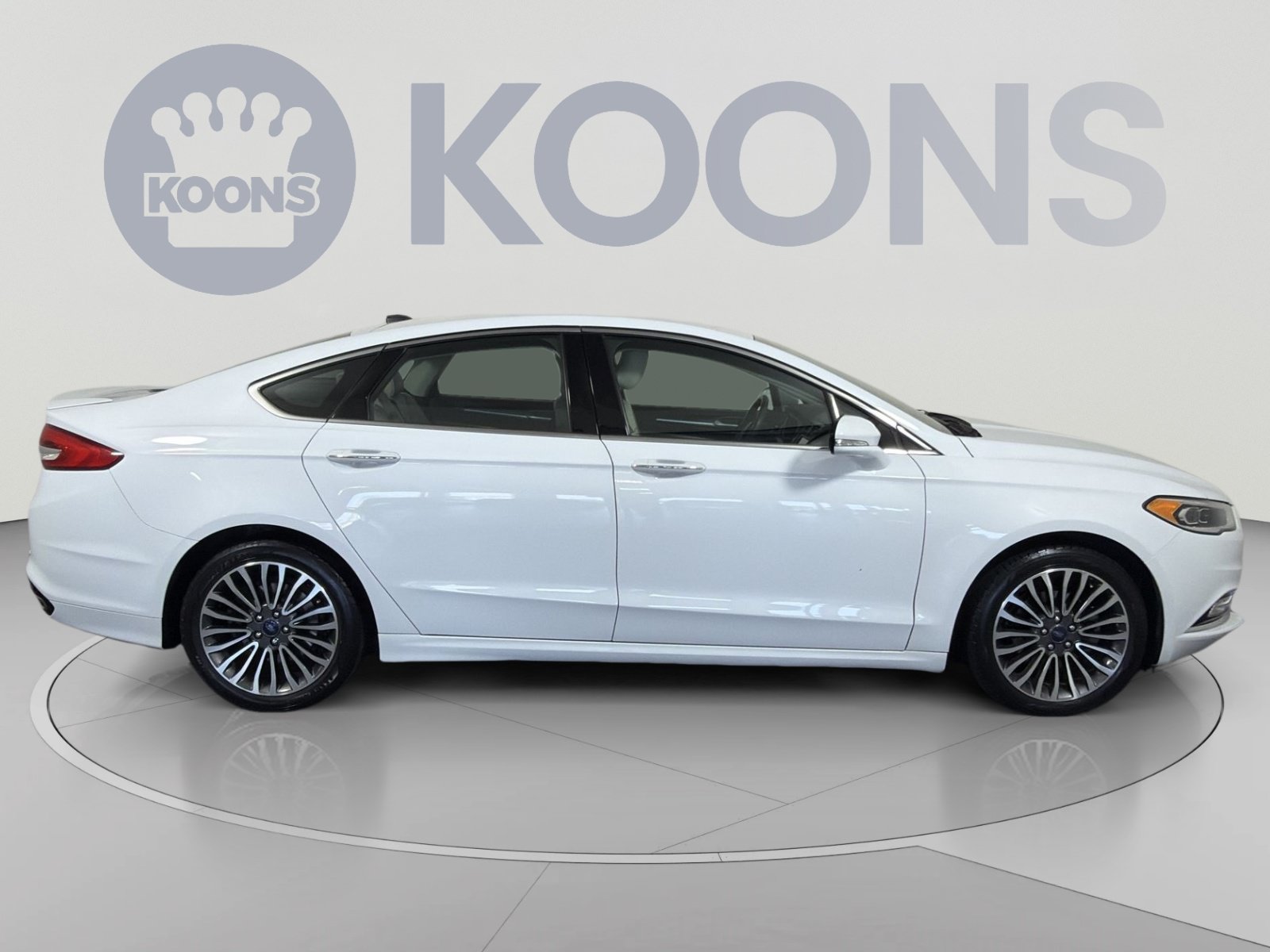 Used 2017 Ford Fusion Titanium FWD image 8