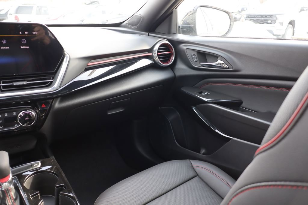 New 2026 Chevrolet Trax RS w/ Driver Confidence Package image 35