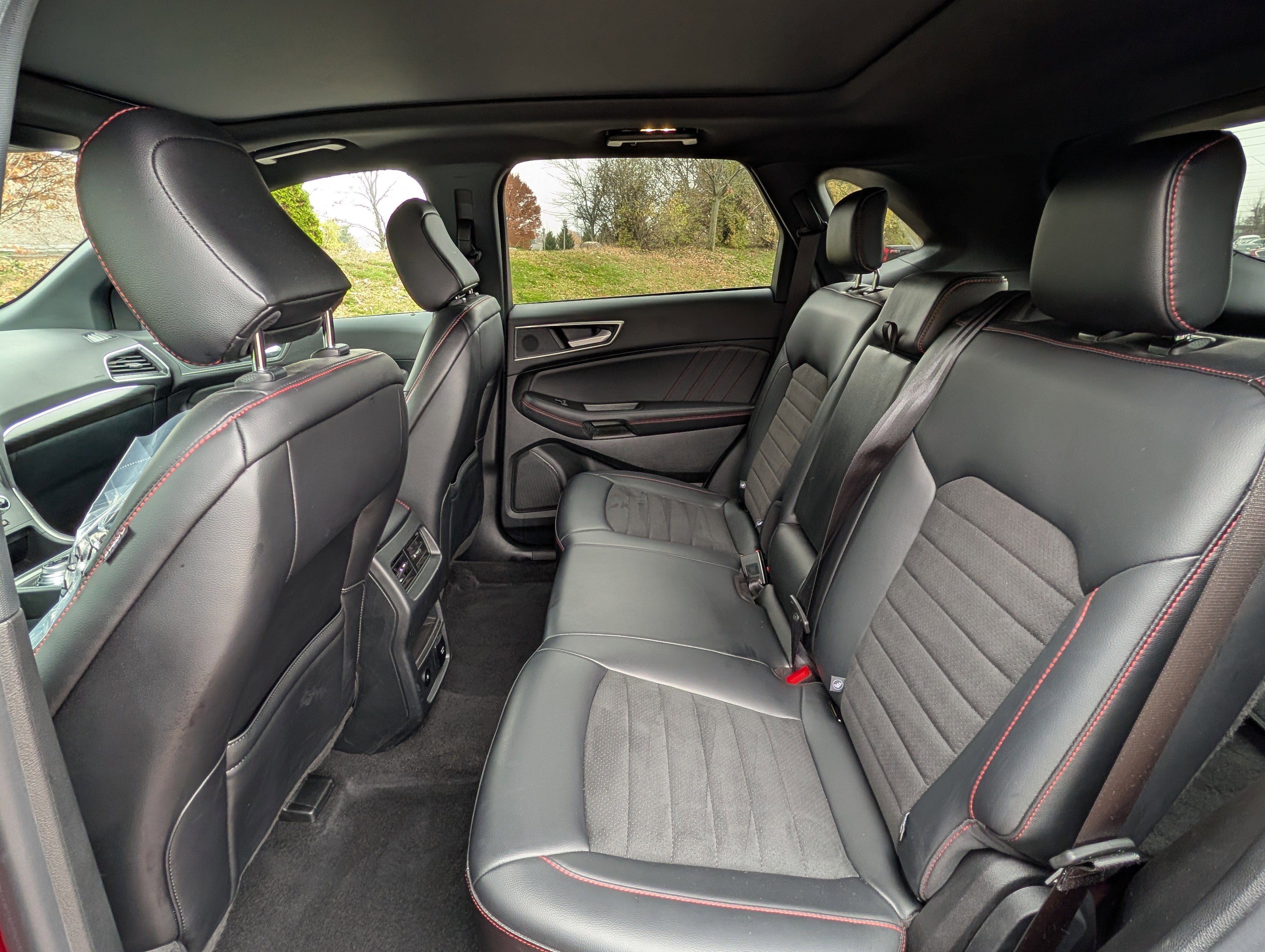 Used 2024 Ford Edge ST-Line image 26