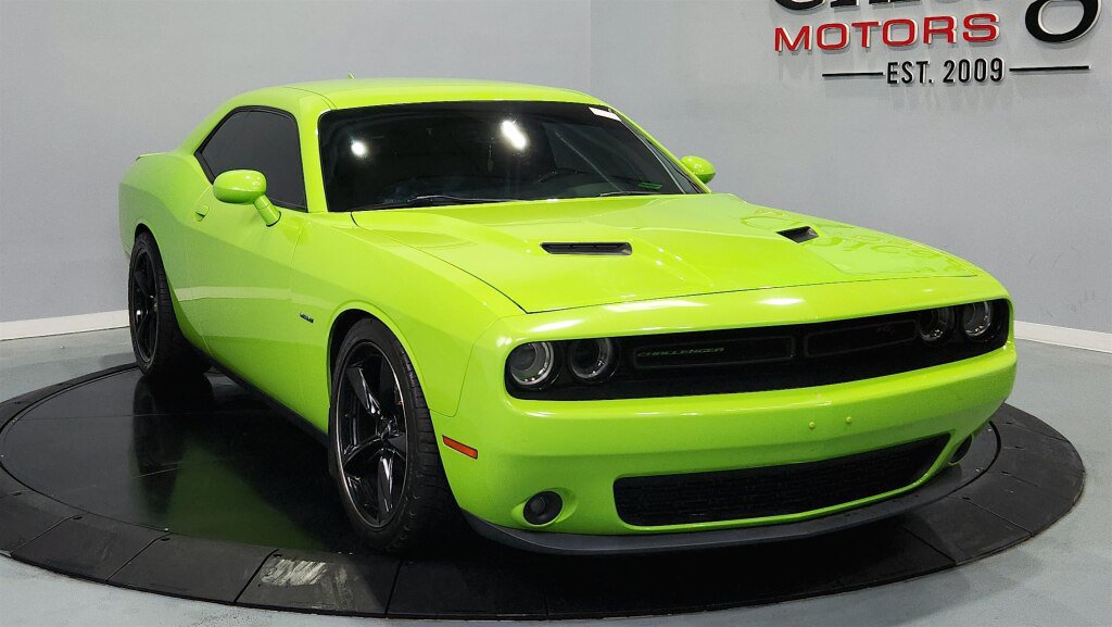Used 2015 Dodge Challenger R/T w/ Quick Order Package 22B R/T RWD image 2