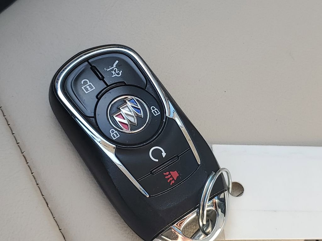 Used 2023 Buick Enclave Avenir w/ Avenir Technology Package image 29