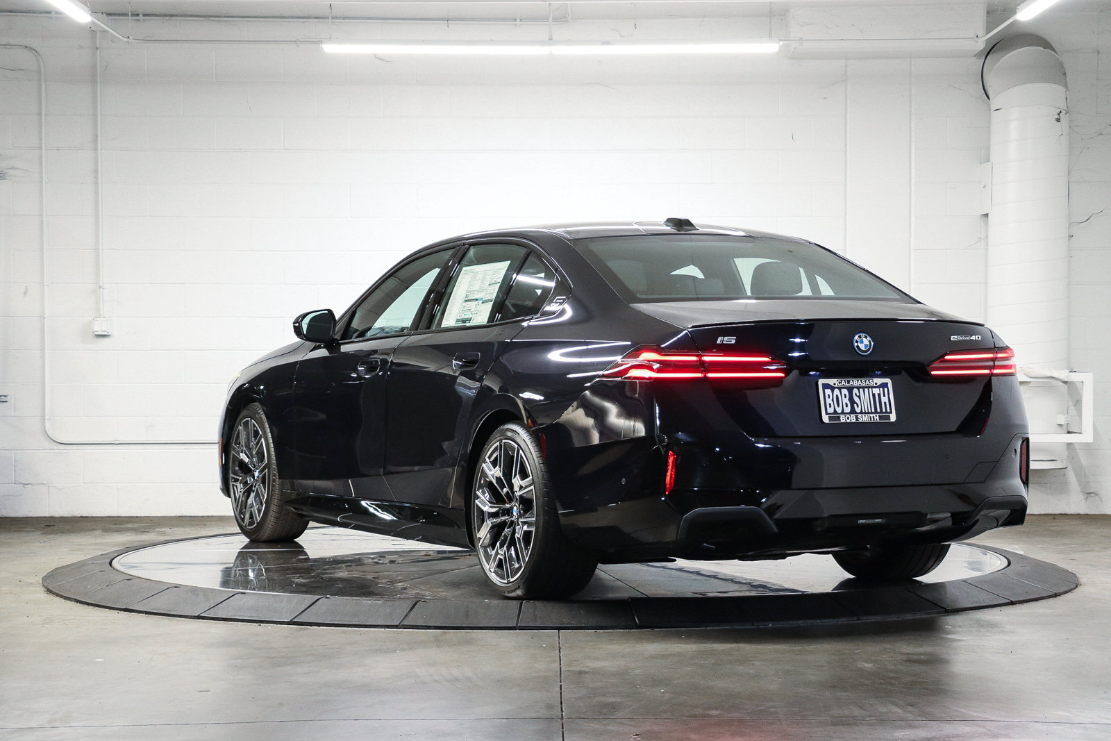 New 2027 BMW i5 eDrive40 w/ M Sport Package RWD image 4