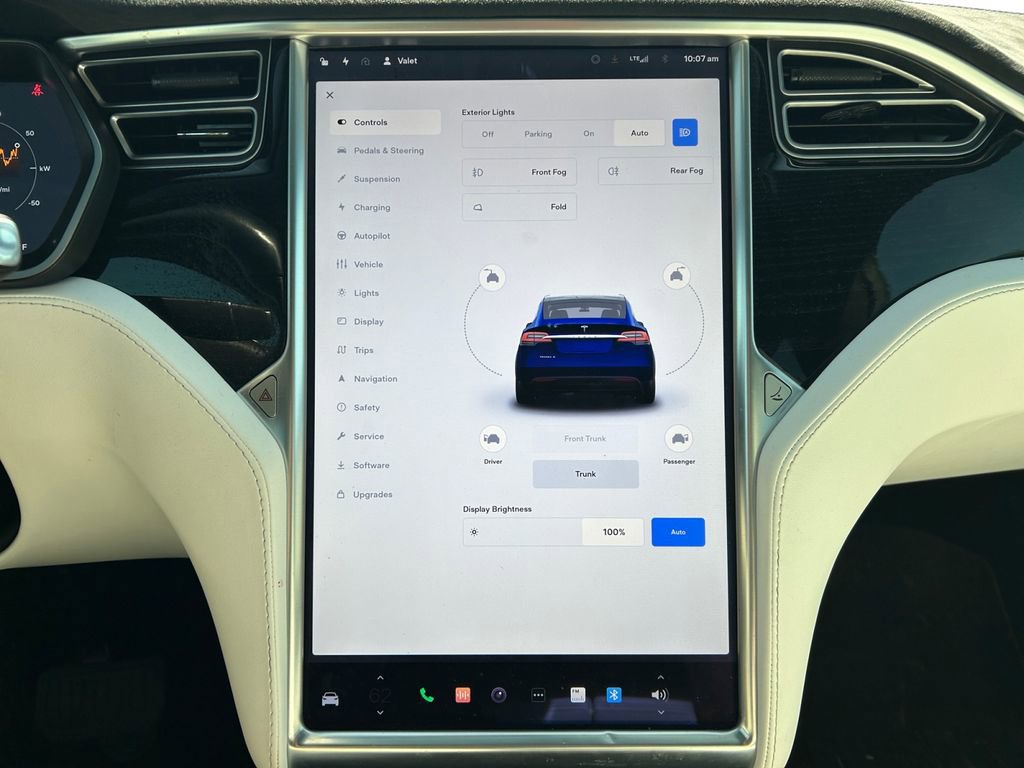 Used 2017 Tesla Model X 75D AWD/4WD image 23
