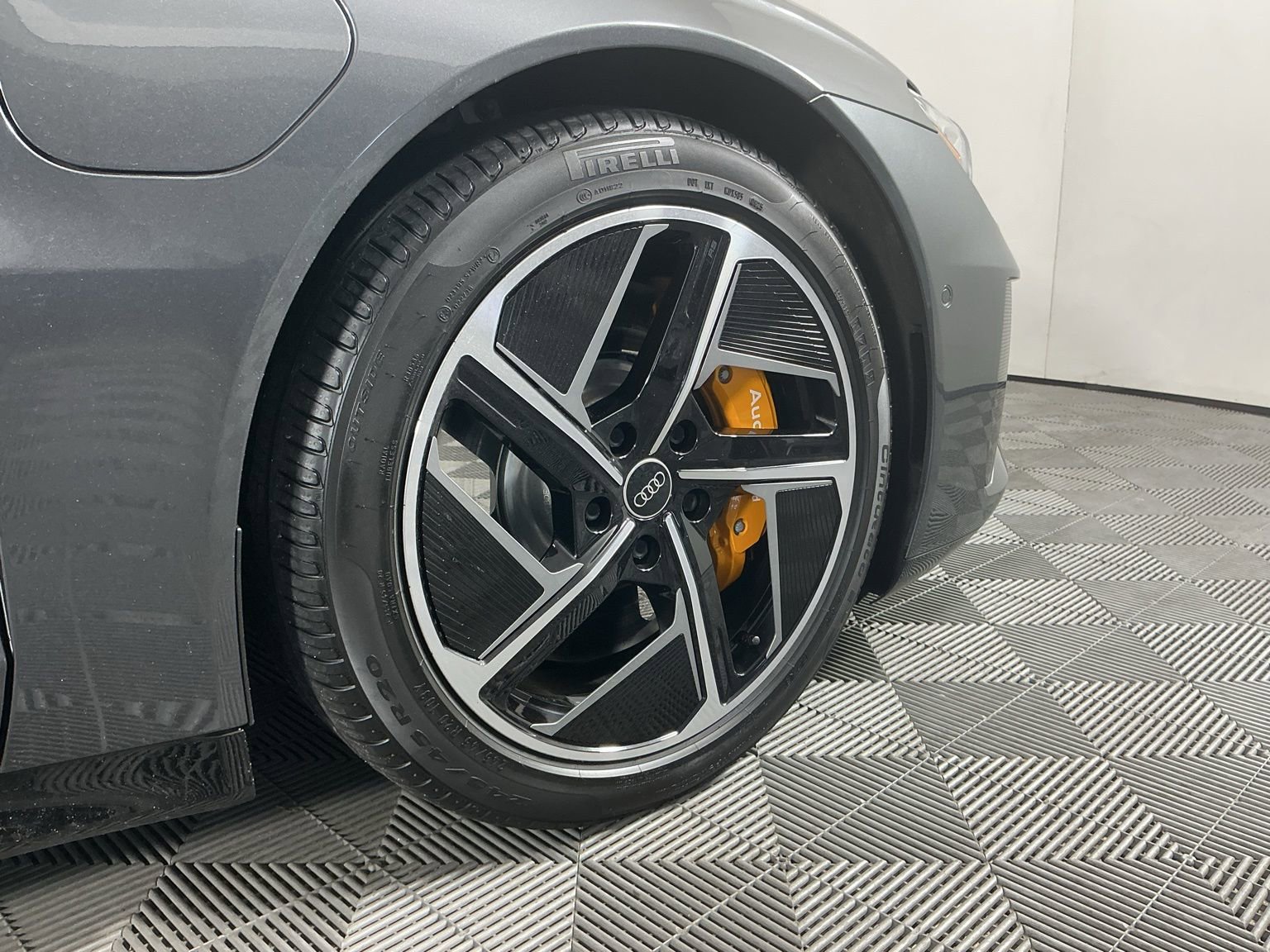 Used 2023 Audi RS e-tron GT w/ Carbon Performance Package image 10