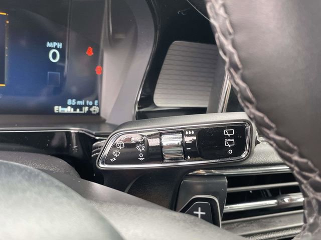 Used 2025 Lincoln Corsair AWD w/ Equipment Group 101A image 27