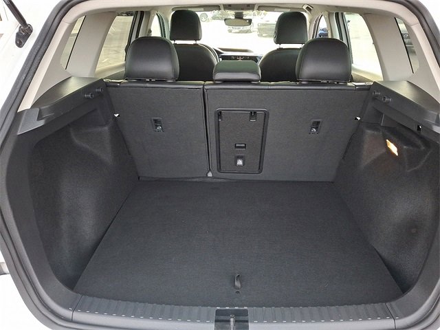 Used 2023 Volkswagen Taos SE image 29