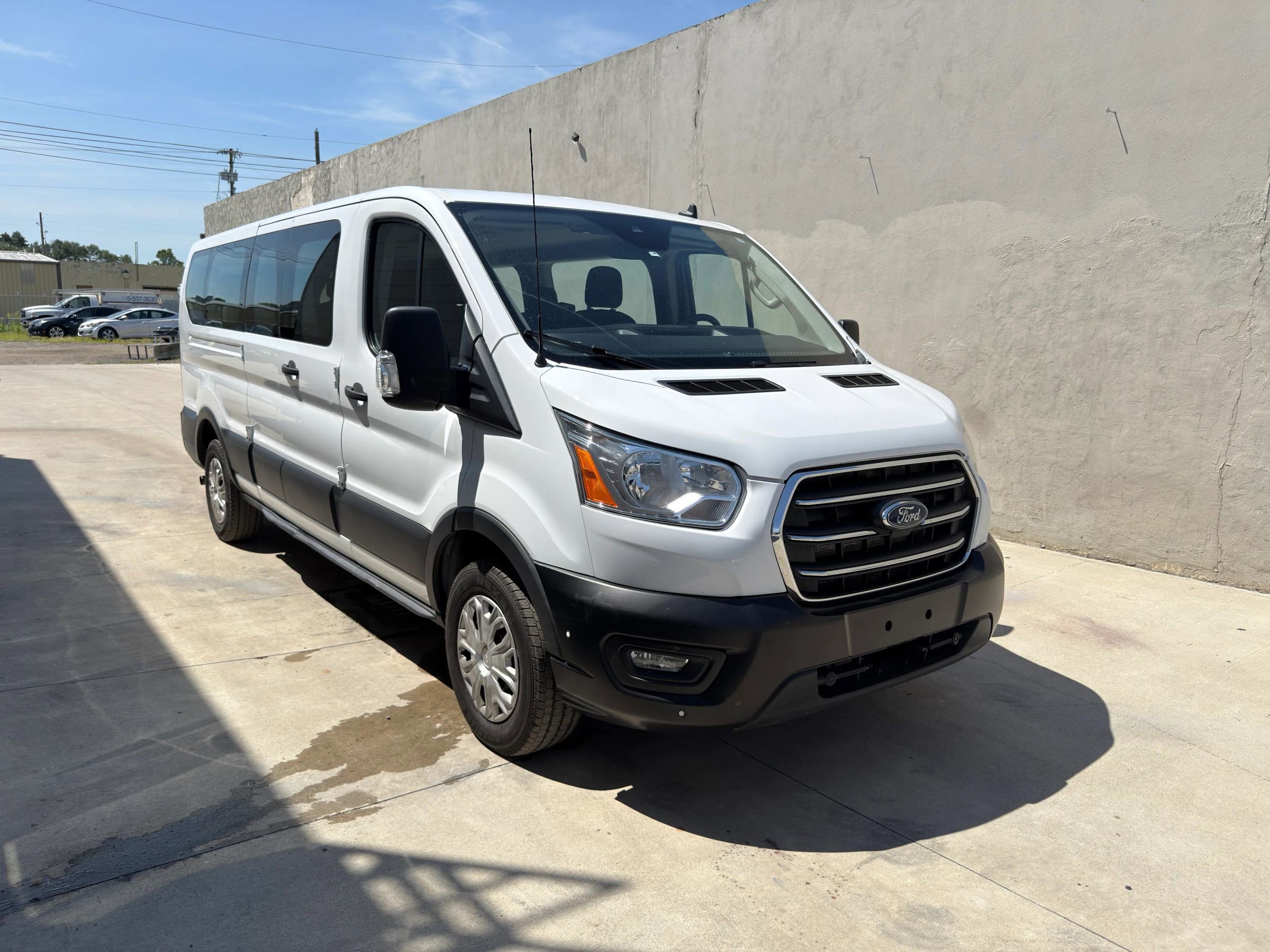 Used 2021 Ford Transit 350 XLT RWD image 1