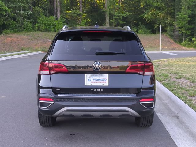 Used 2022 Volkswagen Taos SE FWD image 12