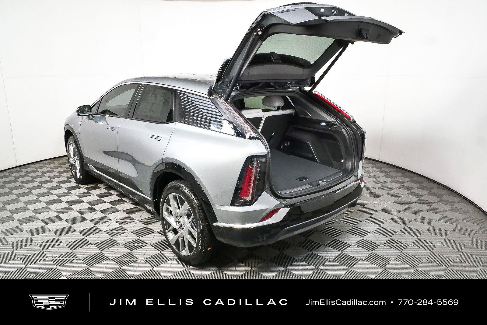 New 2027 Cadillac Optiq Luxury RWD image 30