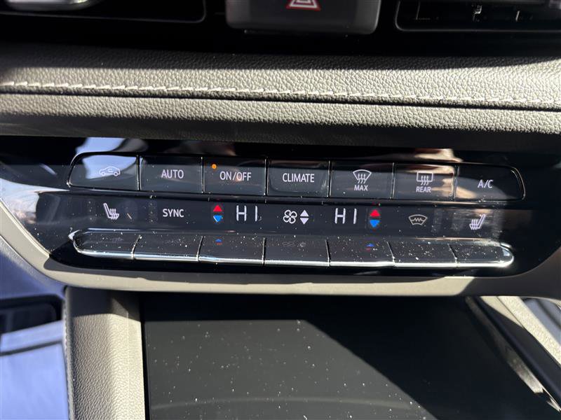 Used 2023 Buick Envision Preferred w/ Sport Touring Package image 15