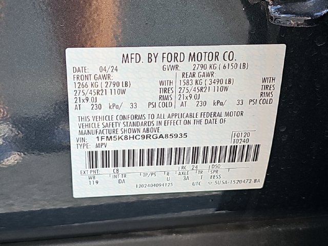 Certified 2024 Ford Explorer Platinum w/ Technology Package AWD/4WD image 41