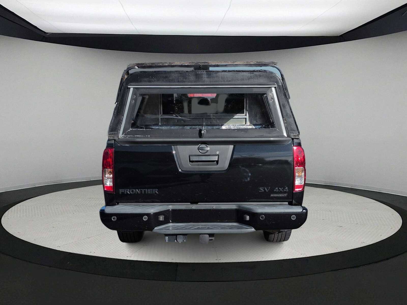 Used 2021 Nissan Frontier SV w/ Midnight Edition Floor Mats image 7