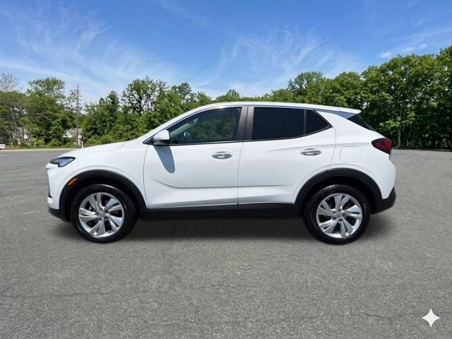 Used 2024 Buick Encore GX Preferred FWD image 5