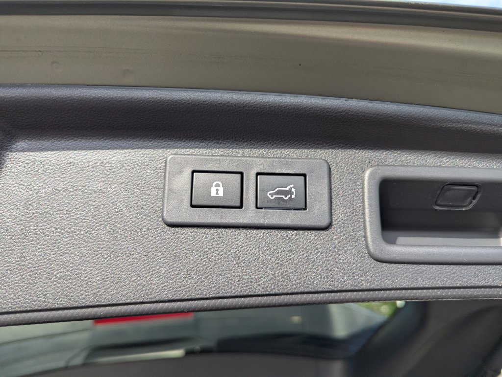 Used 2021 Subaru Forester Premium AWD/4WD image 46