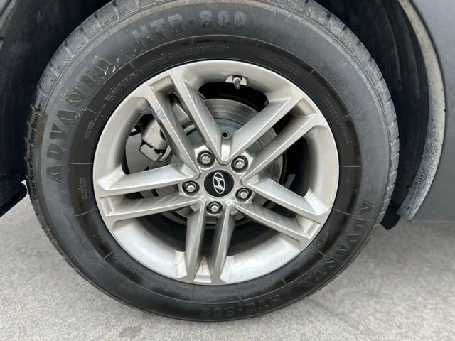 Used 2017 Hyundai Santa Fe Sport AWD/4WD image 30
