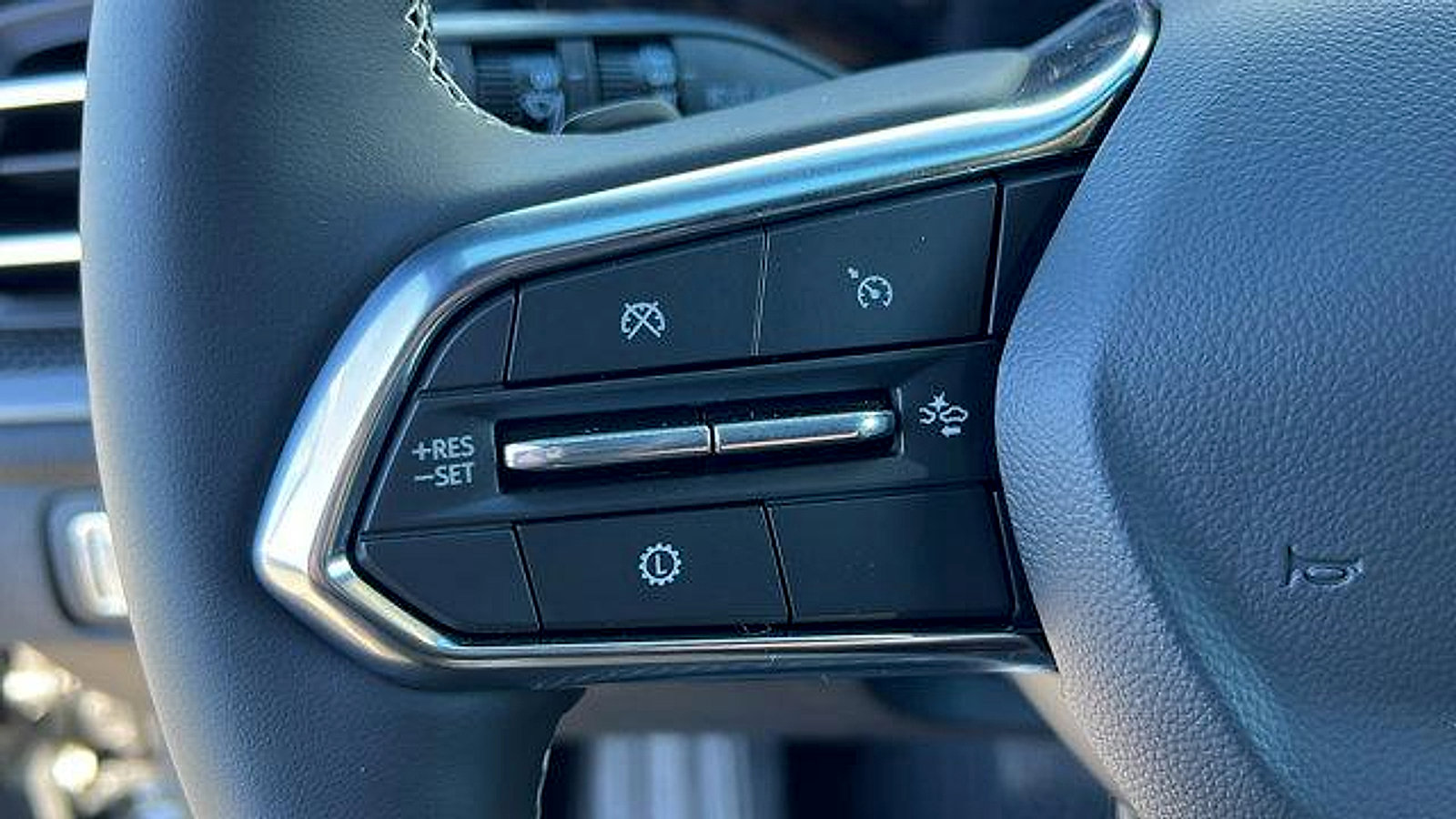 New 2026 Chevrolet Traverse LT w/ Midnight/Sport Edition image 26