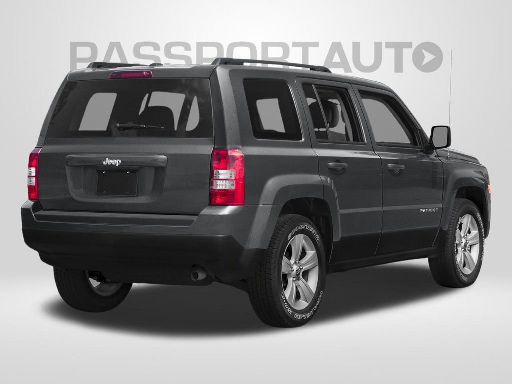 Used 2017 Jeep Patriot High Altitude FWD image 2