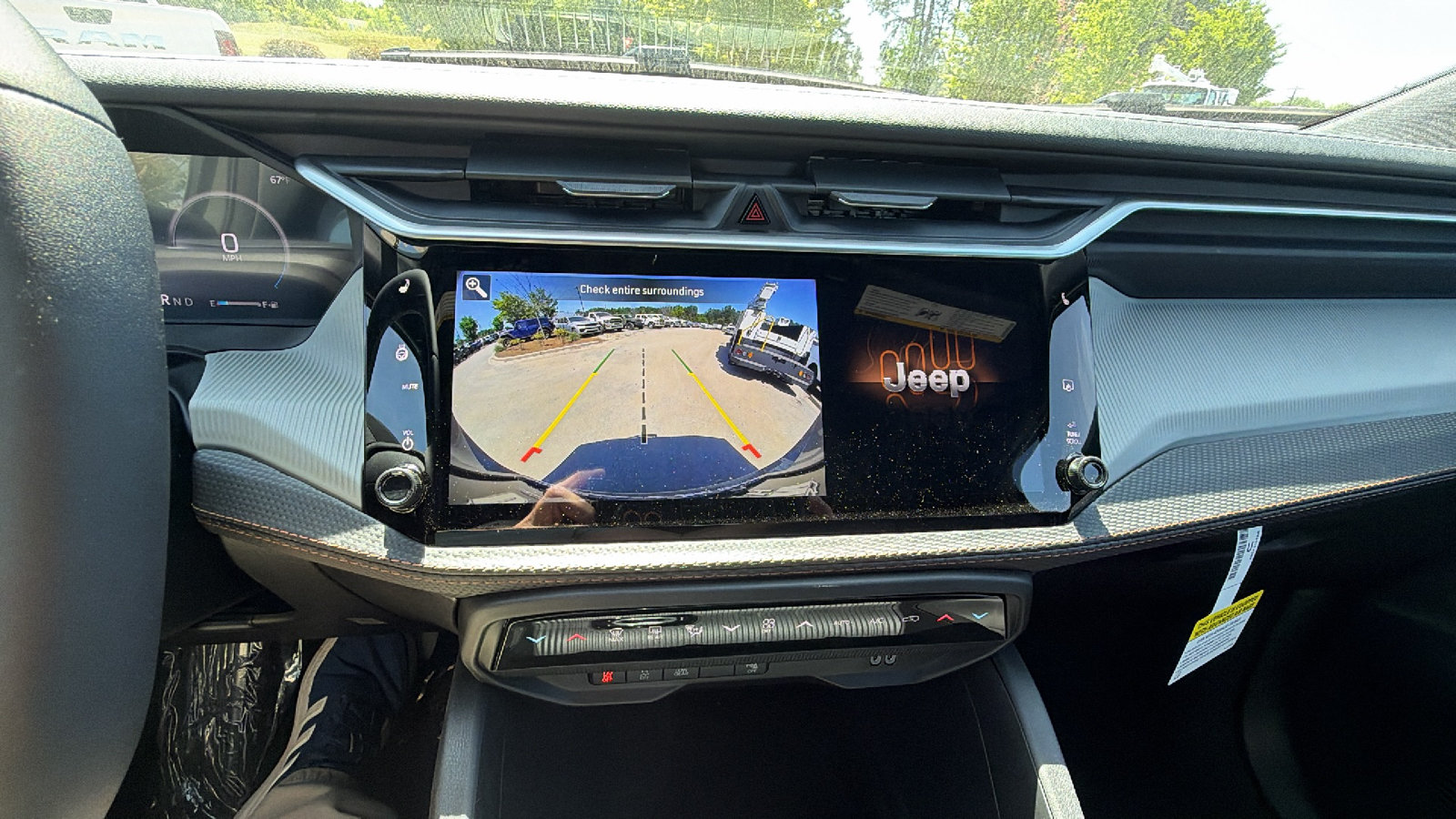 Certified 2026 Jeep Cherokee Limited AWD/4WD image 27