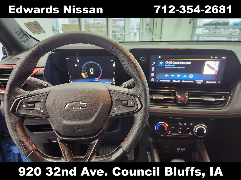 Used 2024 Chevrolet TrailBlazer RS w/ Driver Confidence Package image 21