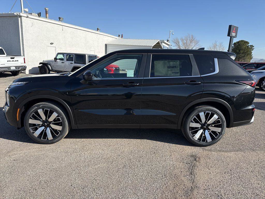 New 2026 Mitsubishi Outlander SE FWD image 5