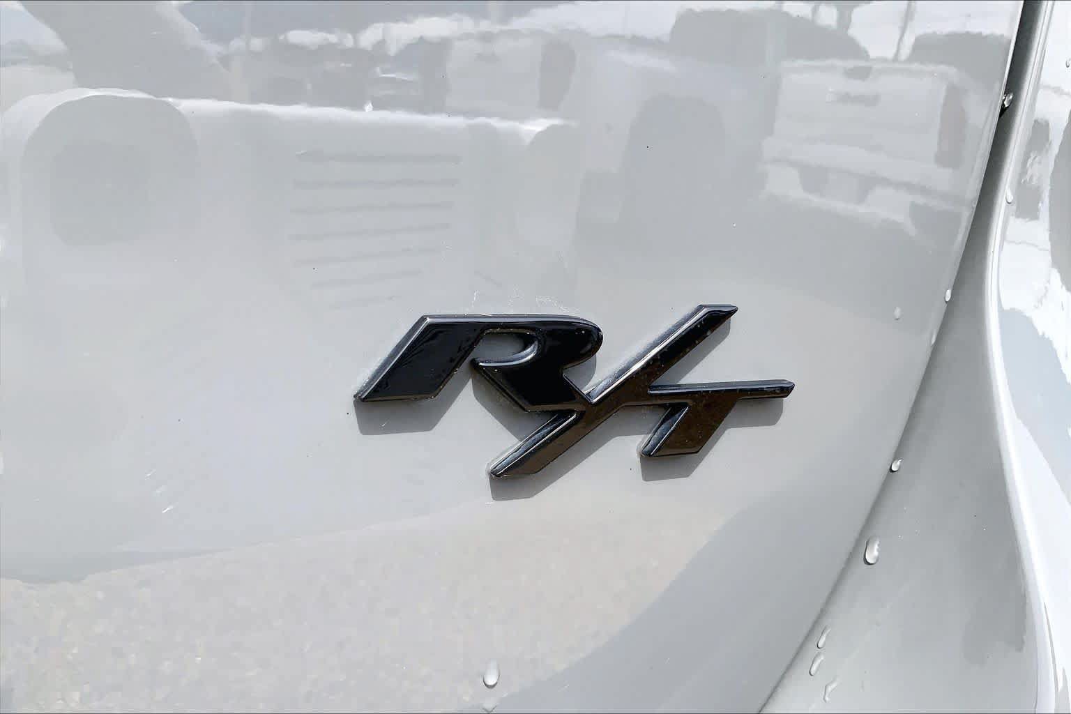 Used 2022 Dodge Durango R/T w/ Blacktop Package AWD/4WD image 10