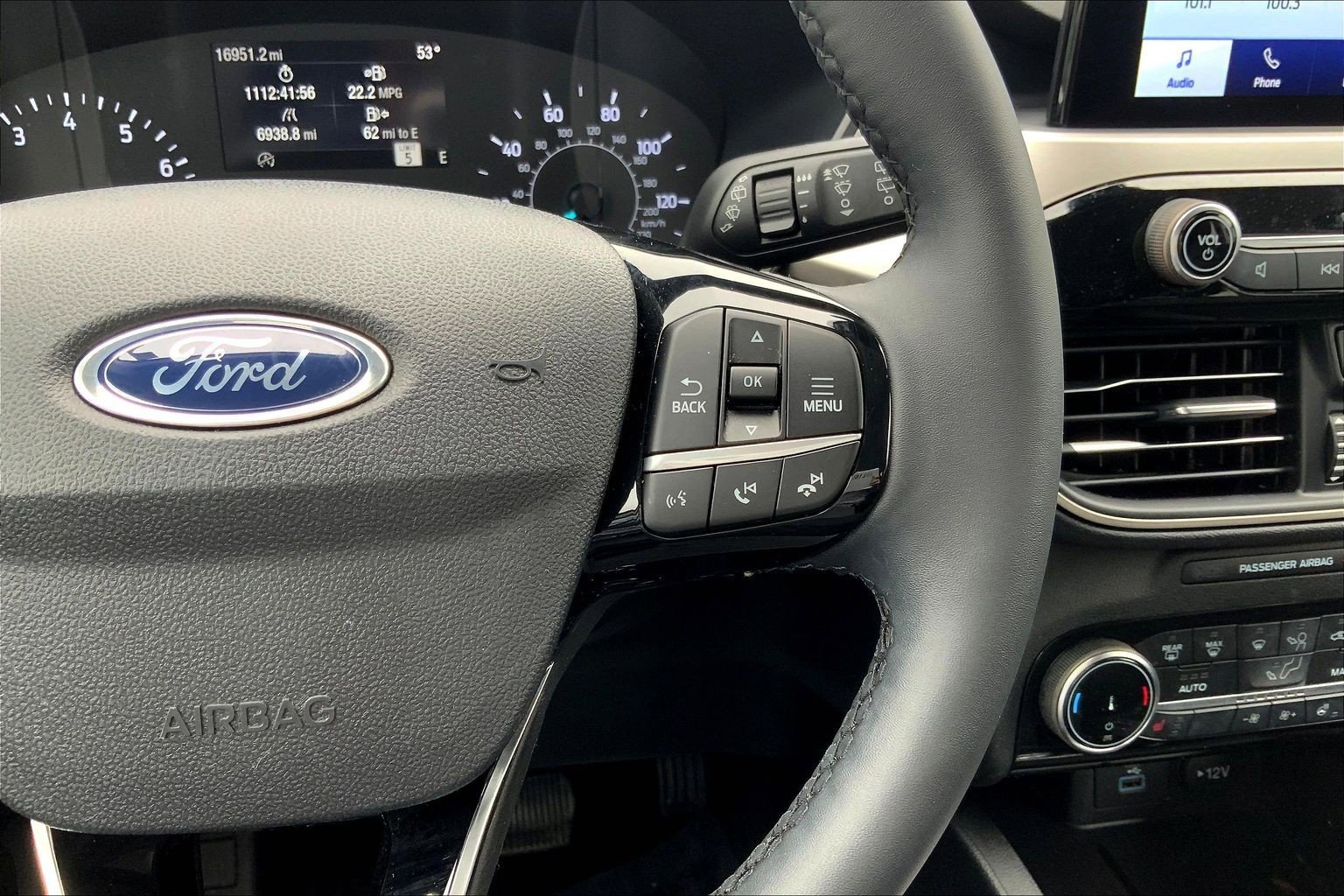 Used 2022 Ford Escape SEL image 23