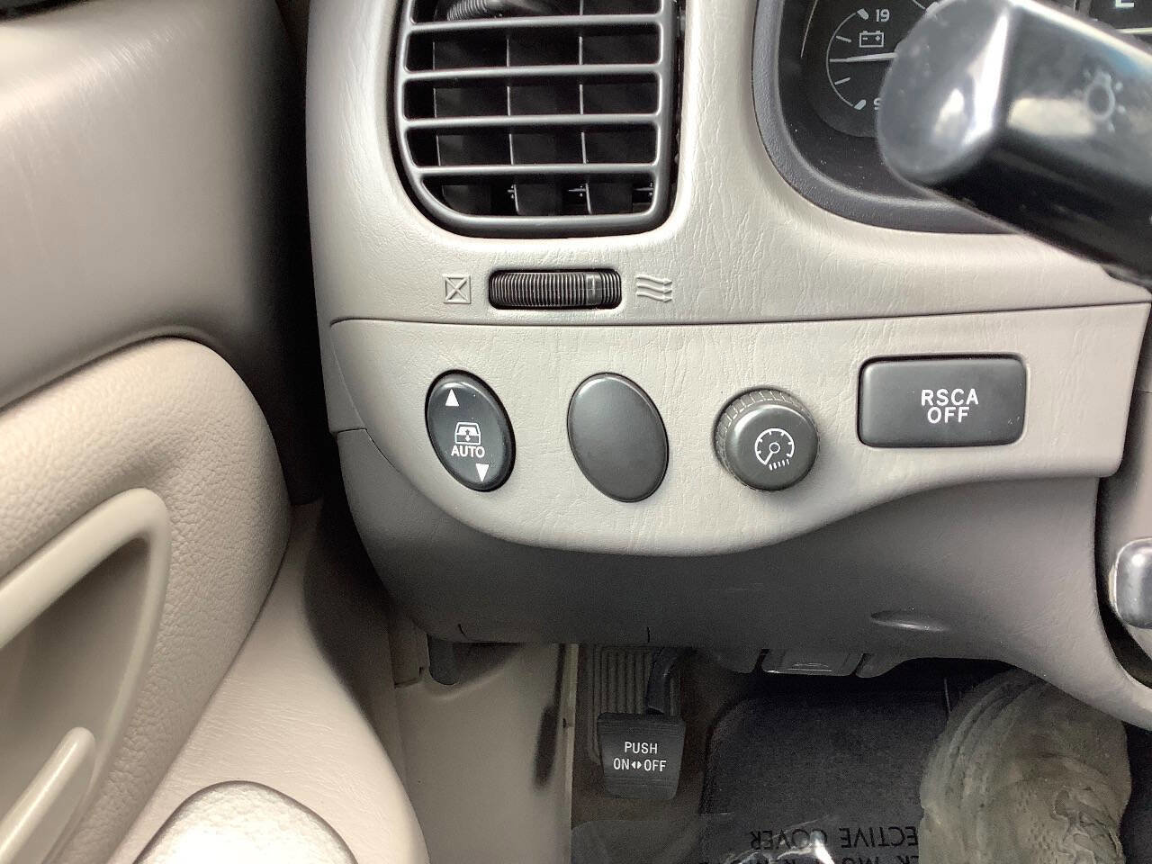 Used 2006 Toyota Sequoia Limited image 44