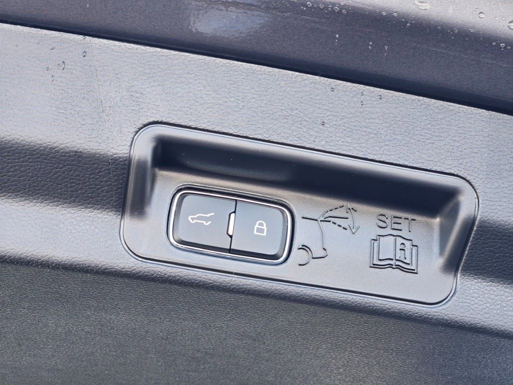 New 2026 Ford Explorer Active w/ Active Comfort Package image 14