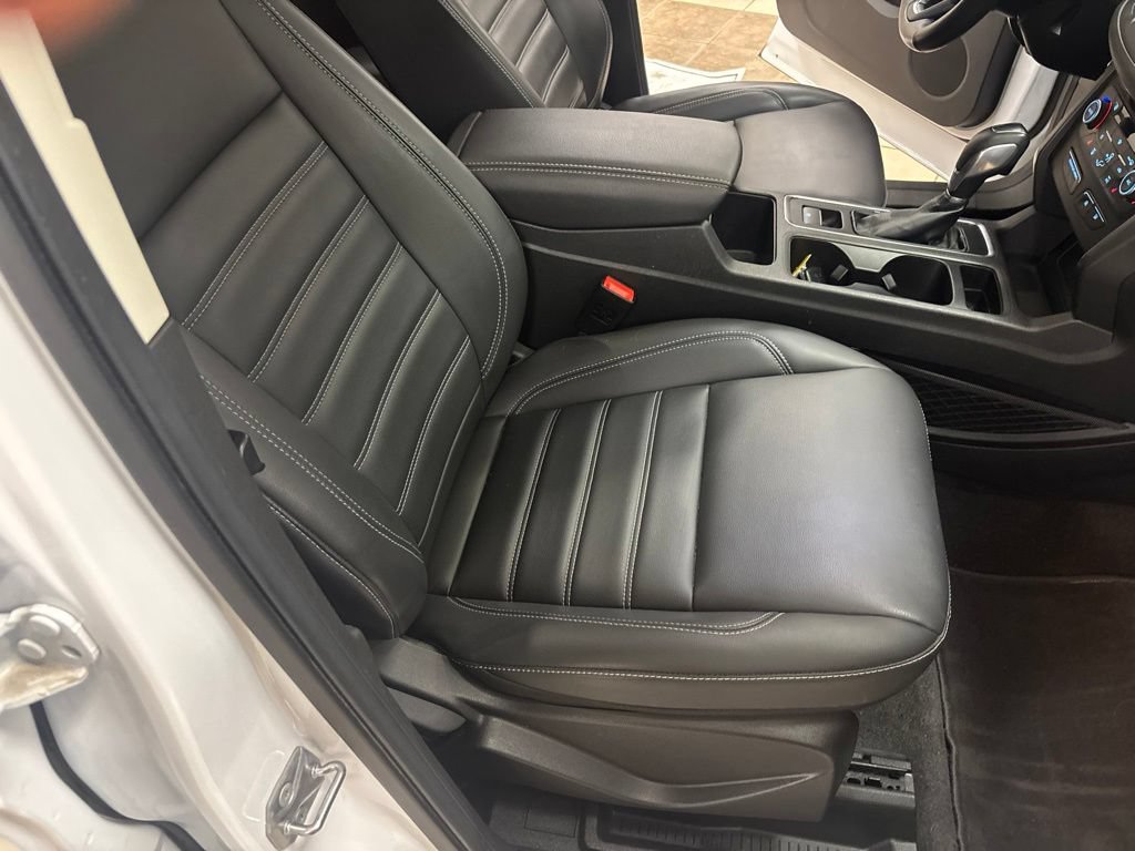 Used 2019 Ford Escape SEL AWD/4WD image 29