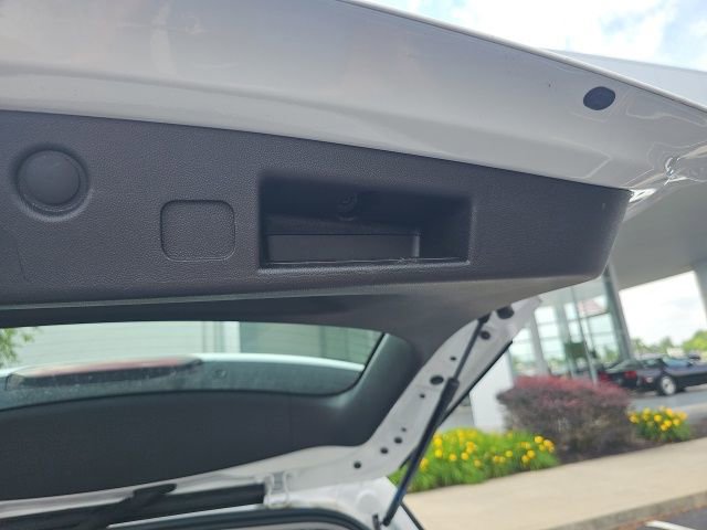 Used 2024 Chevrolet Equinox LS FWD image 11